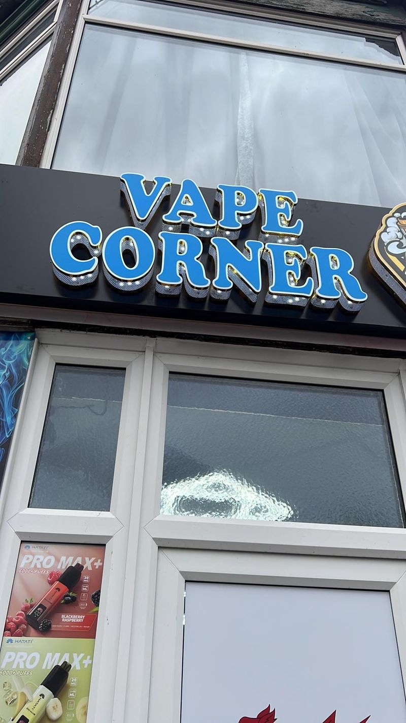 Blue and white built-up illuminated letters for Vape Corner