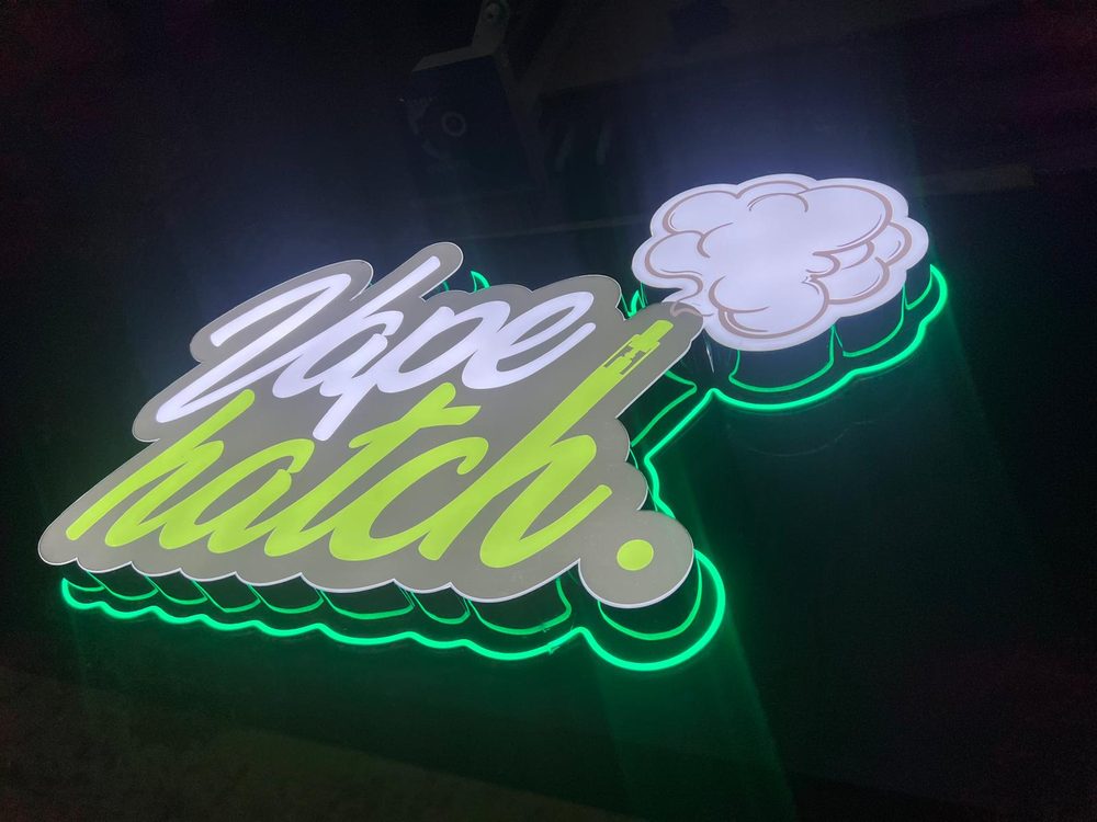 Green LED neon sign with cloud graphic for Vape Match
